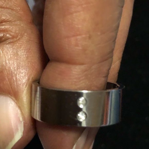 Ring (Diamonds) - Picture 3 of 4